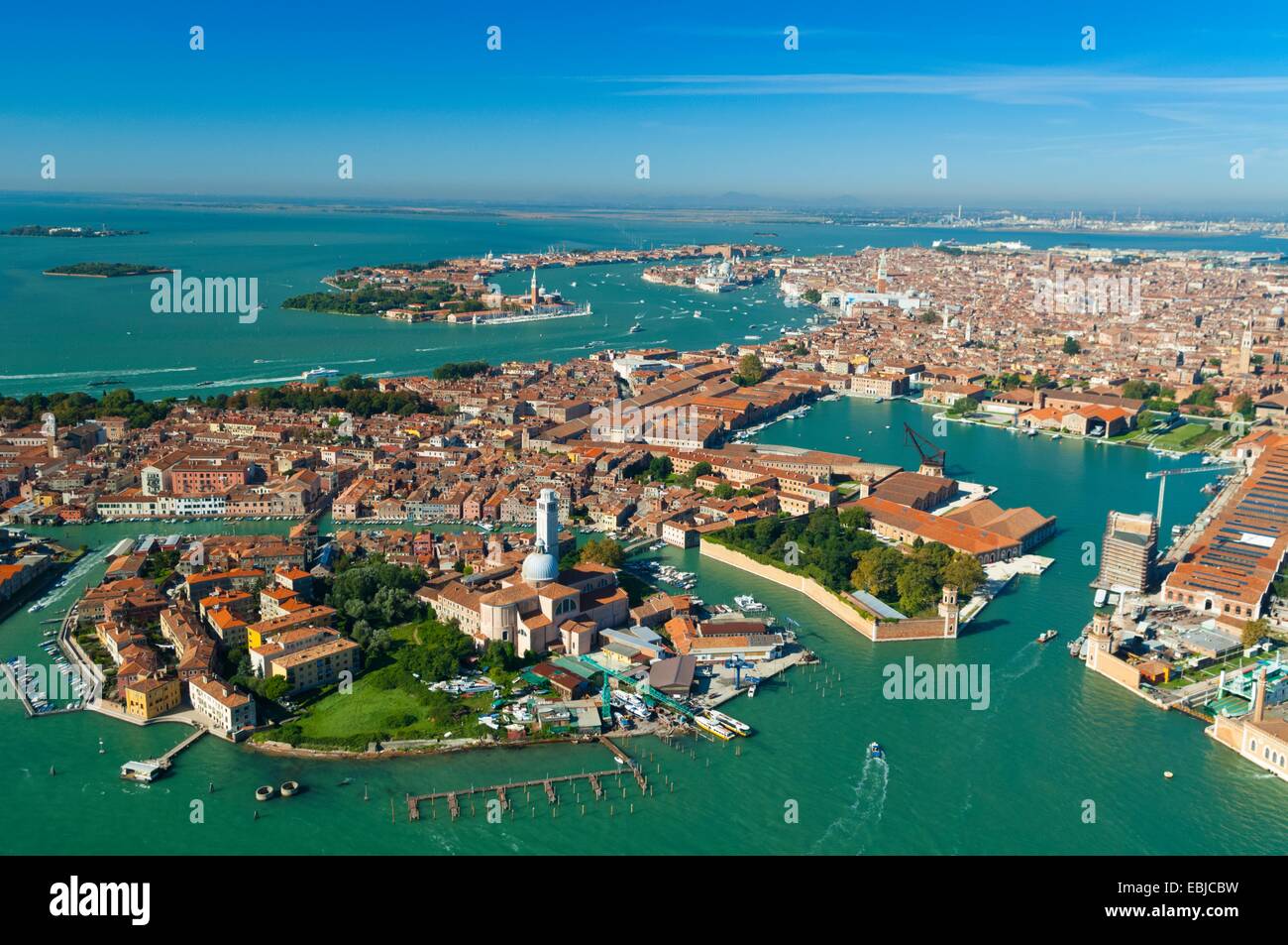 Luftaufnahme des Castello, Arsenale Hafen und Insel San Pietro di Castello, Venedig, Italien, Europa Stockfoto