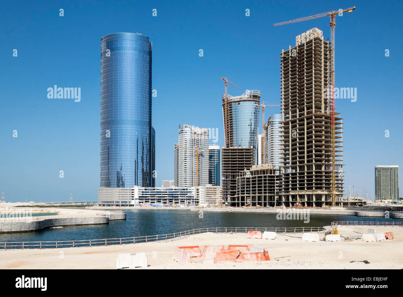 Moderne Hochhaus Wohn- und Bürogebäuden zu künftigen Stadt der Lichter auf Al Reem Island in Abu Dhabi VAE im Bau Stockfoto