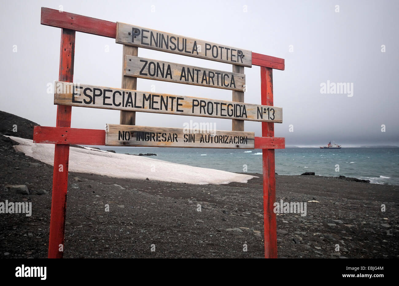 Melden Sie sich bei der Potter Cove Kennzeichnung eine Schutzzone nur mit einer Sondergenehmigung, Antarktis, King George Island eingegeben werden Stockfoto