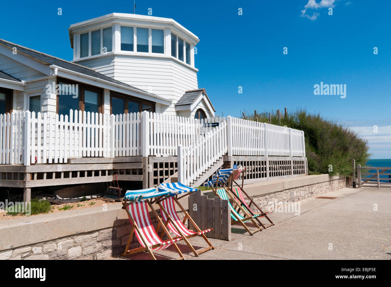 Die Leuchtturm-Ferienunterkunft in Steephill Cove auf der Isle Of Wight. Stockfoto