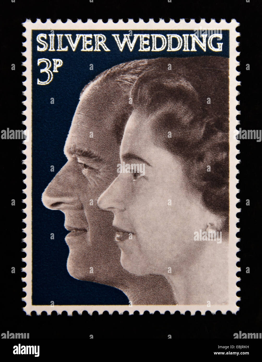 Briefmarke. Great Britain. Königin Elizabeth II. Königliche Silberhochzeit. 1972. 3p. Stockfoto