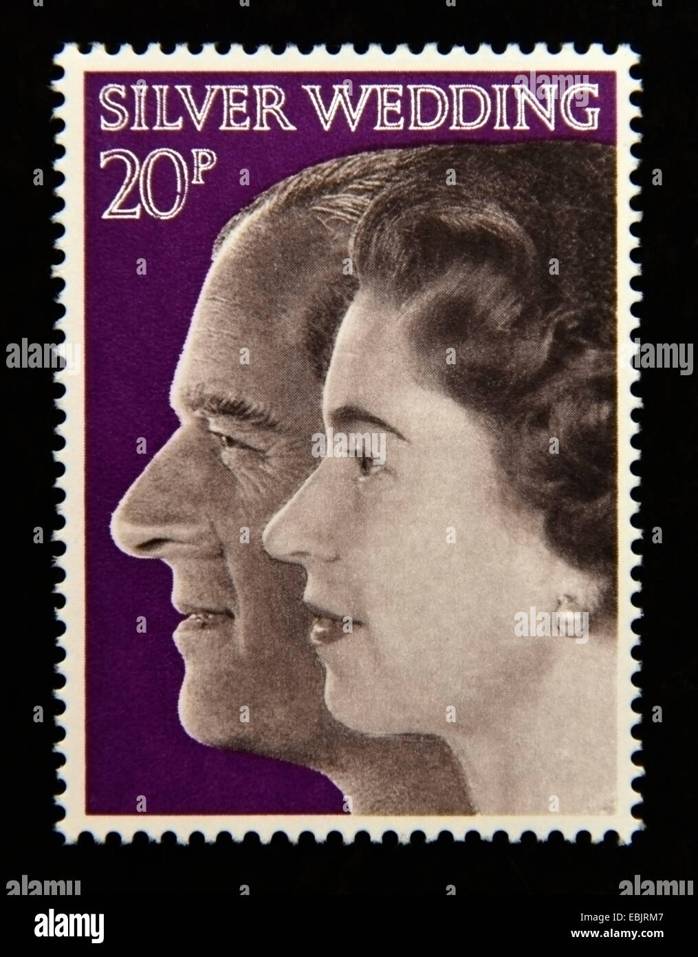 Briefmarke. Great Britain. Königin Elizabeth II. Königliche Silberhochzeit. 1972. 20p. Stockfoto