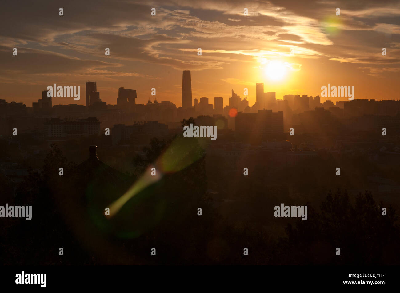 Erhöhte Ansicht des CBD-Bereich bei Sonnenuntergang, Peking, China Stockfoto