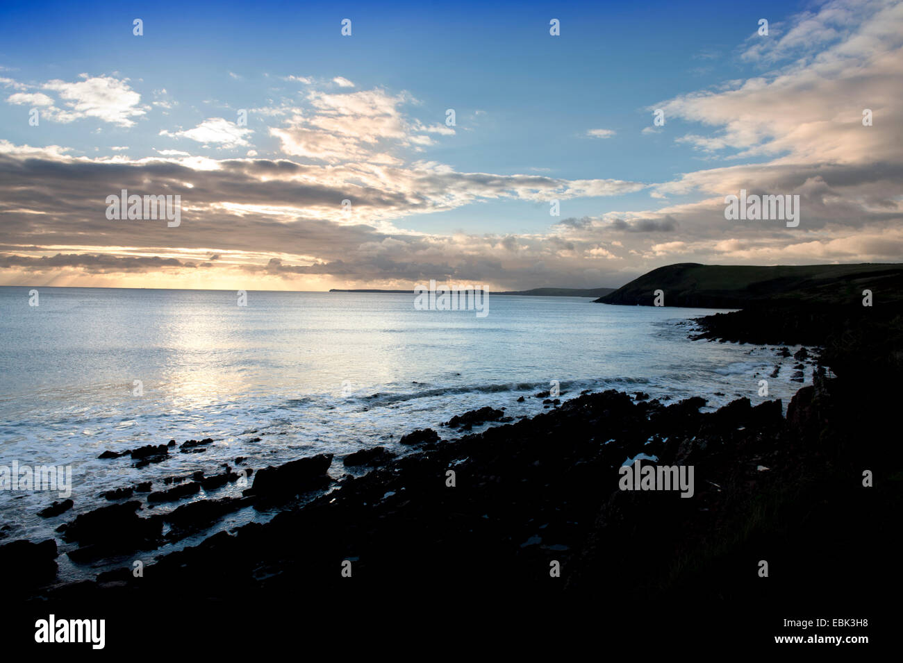 Manorbier Bay in der Nähe von Tenby in Pembrokeshire, Wales UK Stockfoto