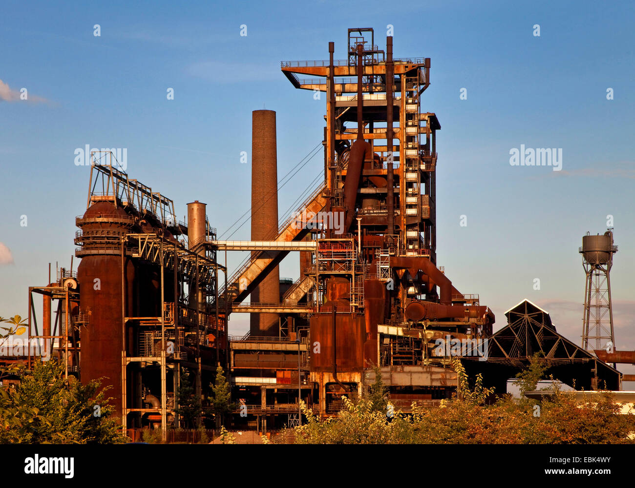 Hochofen 5 der stählernen verlassene Mühle Phoenix West im Bezirk Hoerde, Deutschland, Nordrhein-Westfalen, Ruhrgebiet, Dortmund Stockfoto