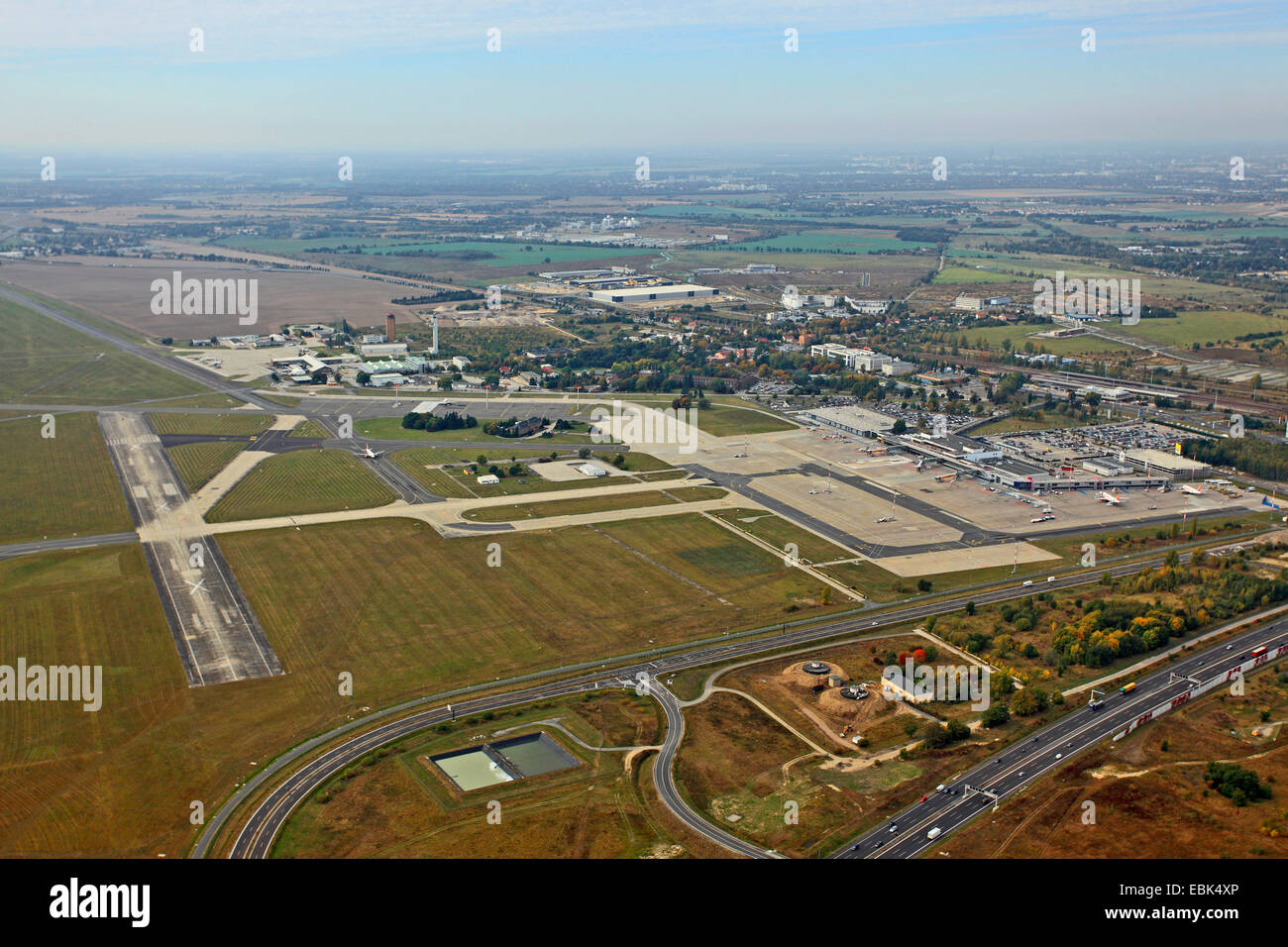 Flughafen Berlin Brandenburg Melli-beese-ring Schönefeld www.alamy.de