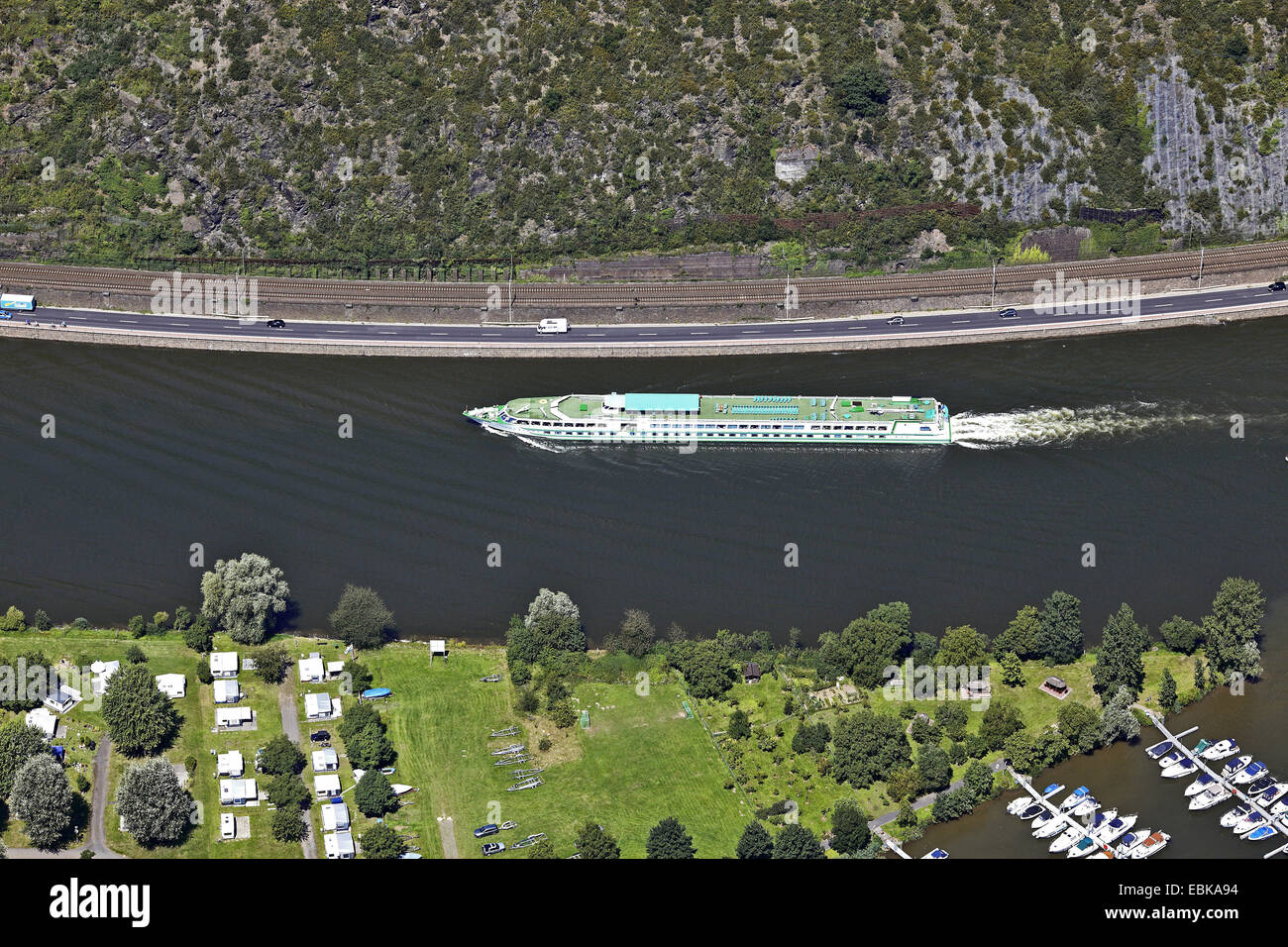 Luftbild, Passagierschiff auf Mossele in der Nähe von Treis-Karden, Deutschland, Rheinland-Pfalz Stockfoto