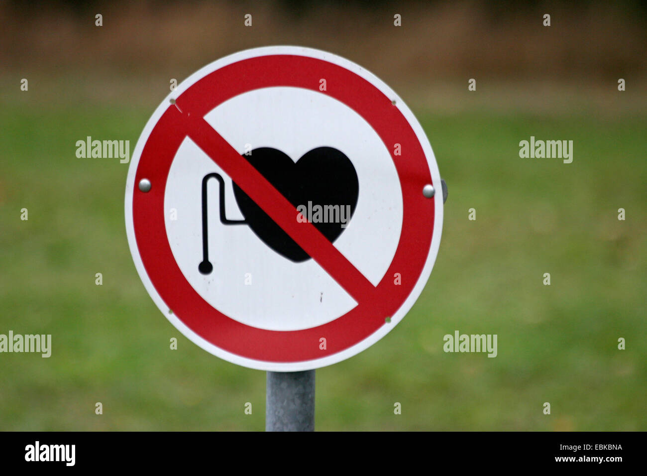 Warnzeichen für Personen mit Herzschrittmacher Stockfotografie - Alamy