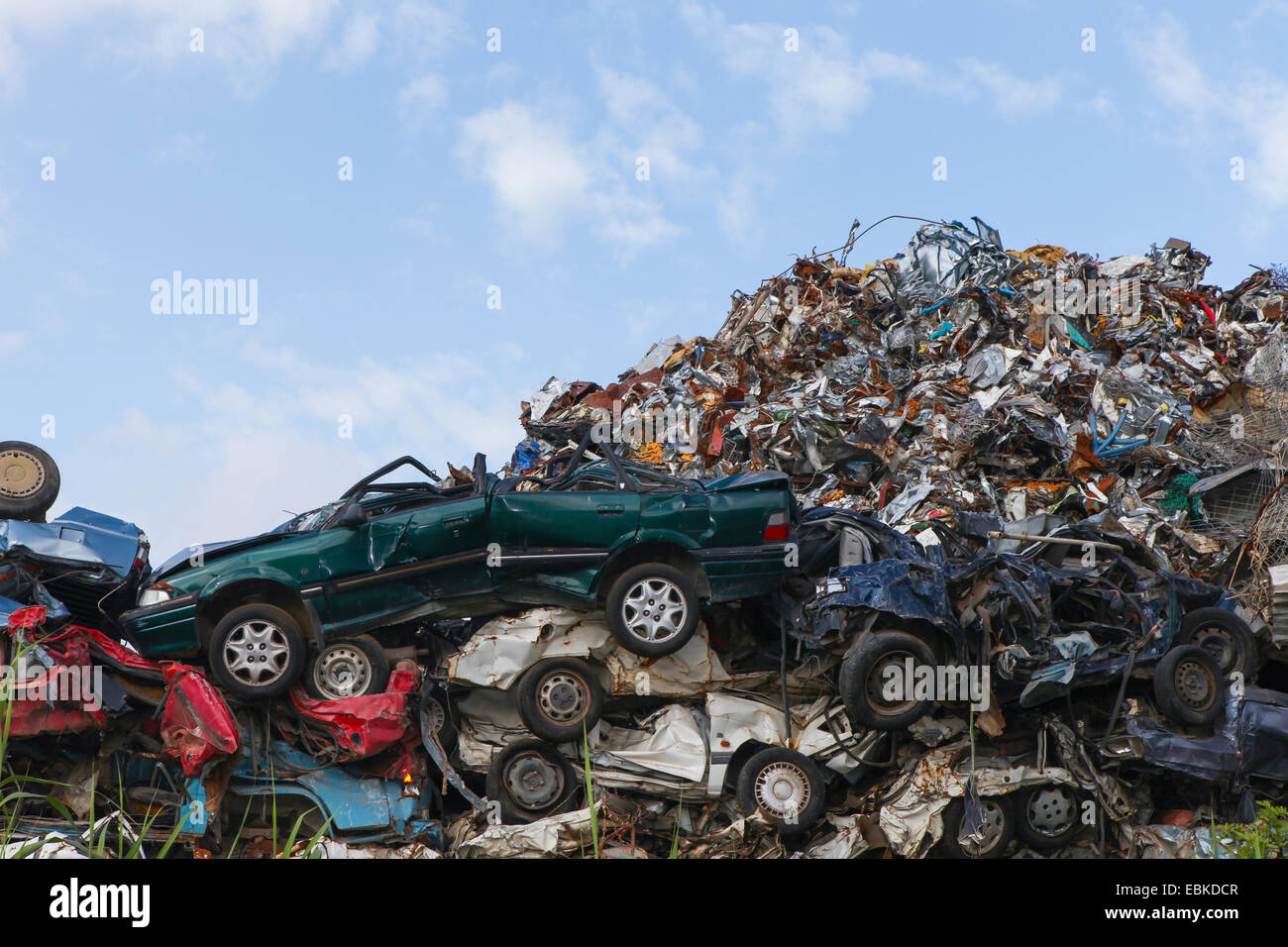 Schrottplatz In Der Nähe Jetzt Geöffnet Schrott schrottplatz -Fotos und -Bildmaterial in hoher Auflösung – Alamy