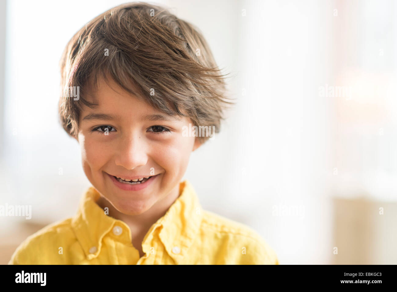 Porträt eines lächelnden jungen (6-7) Stockfoto