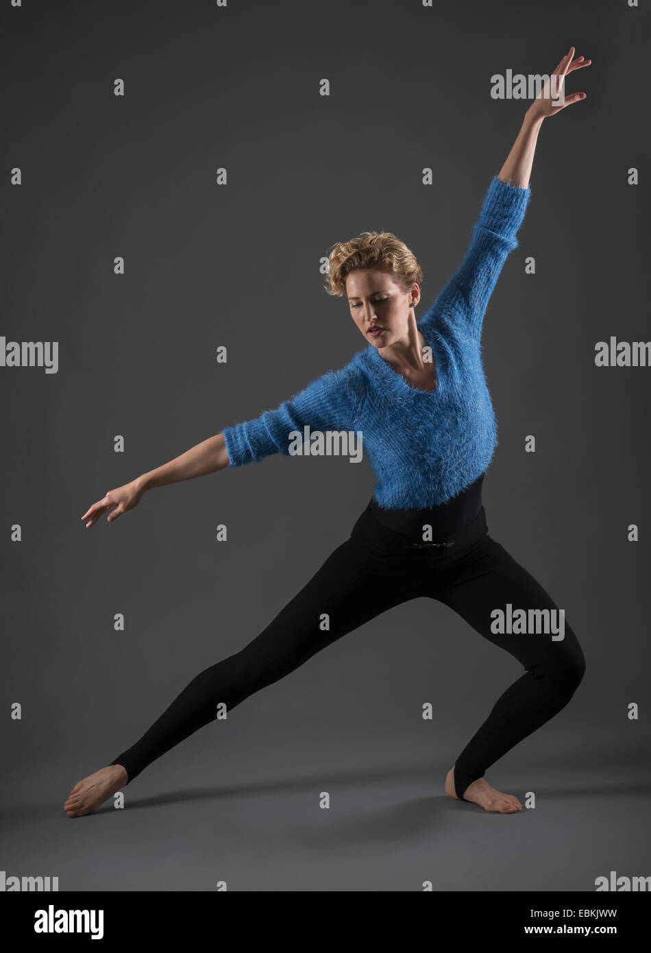Studioaufnahme von weiblichen Balletttänzer Stockfoto