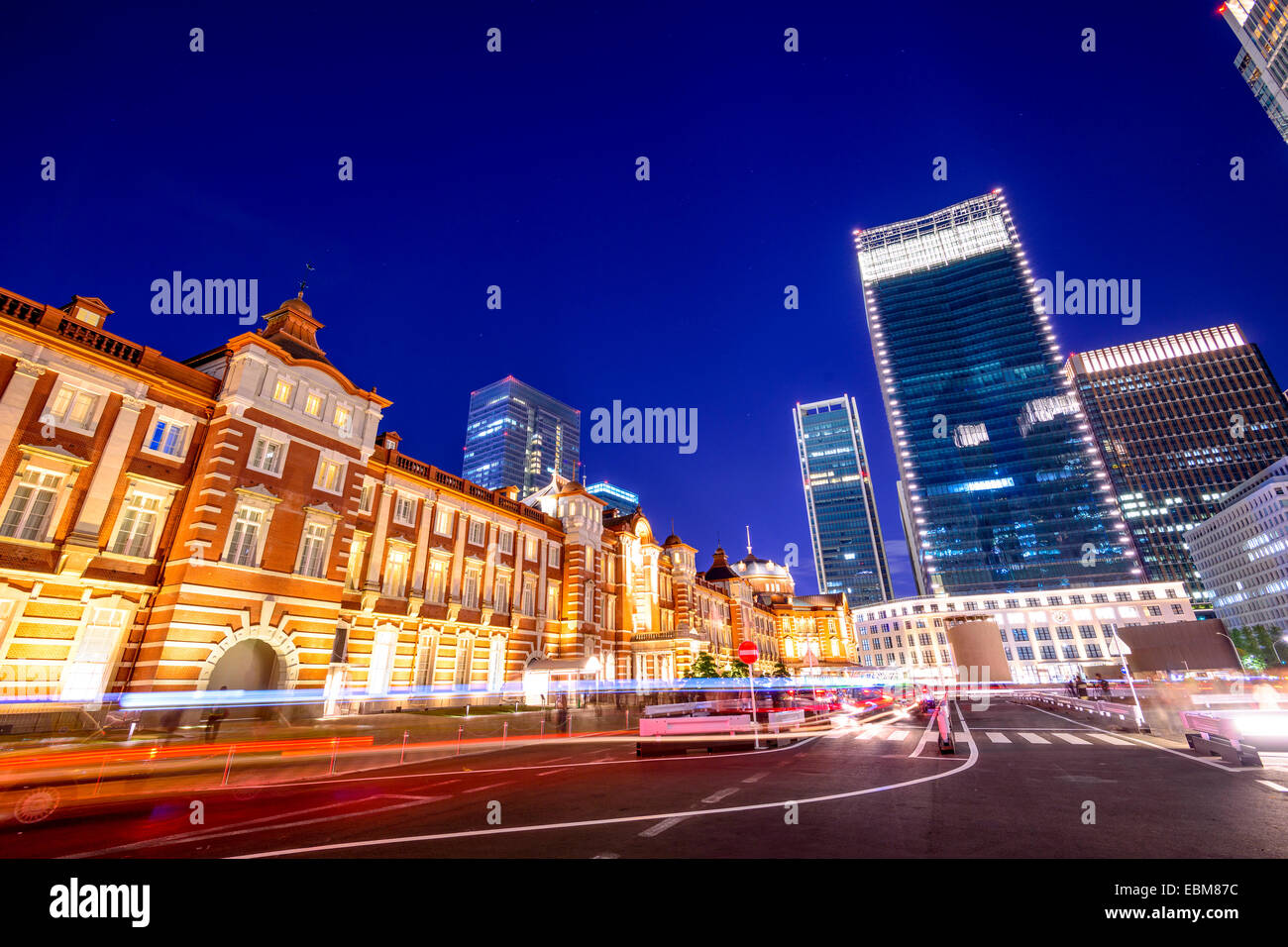 Tokyo, Japan Stadtbild an der Tokio Station im Bezirk Marunouchi. Stockfoto