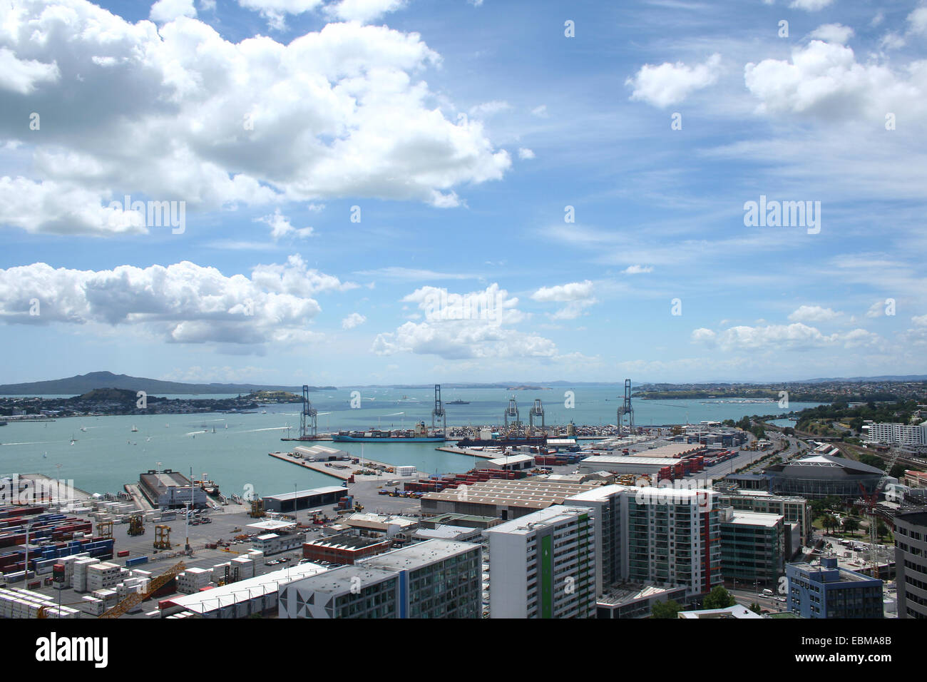 Auckland Hafen von oben Stockfoto