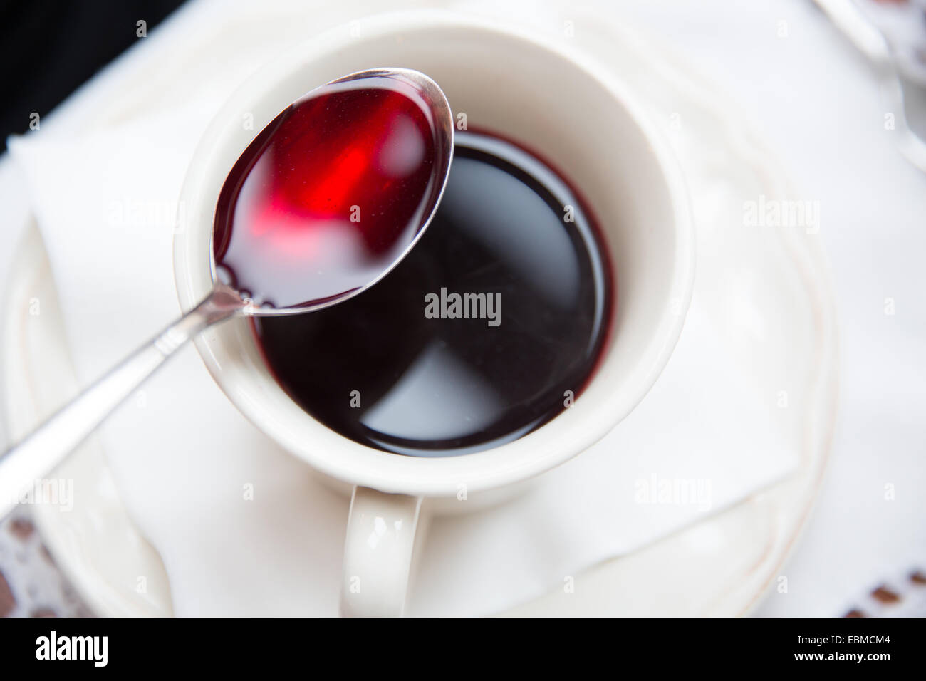 Krakau, Polen; Borschtsch, rote Bete Suppe, eine heiße oder kalte Suppe ukrainischer Herkunft häufig betrunken in Polen Stockfoto