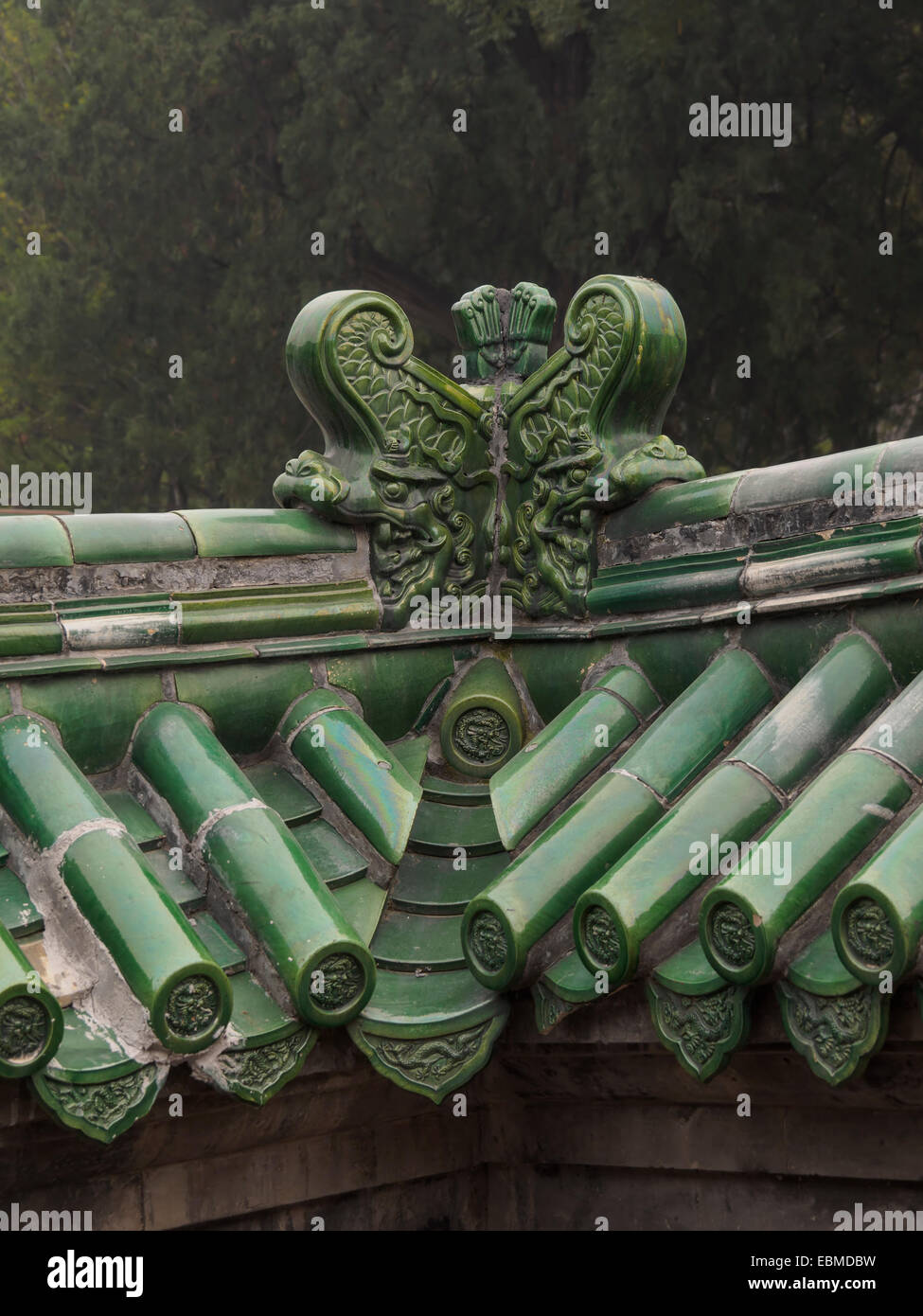 Detail des reich verzierten Ridge Dachziegeln an der Temple of Heaven in Peking, China, Asien Stockfoto