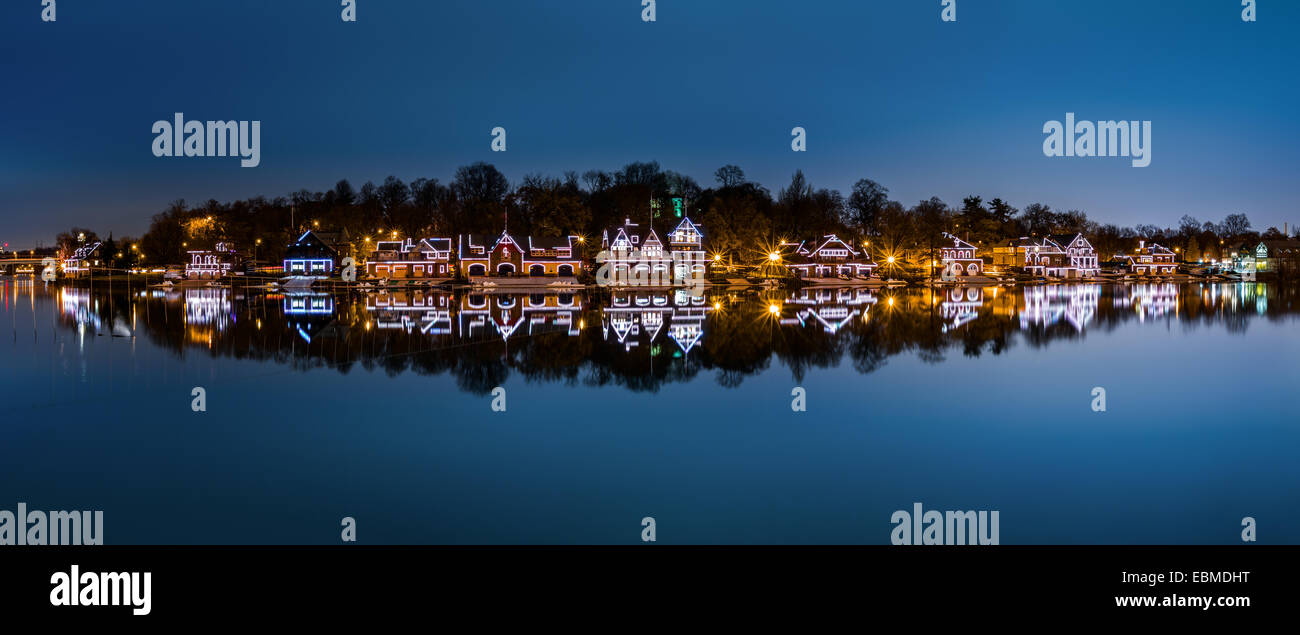 Philadelphia - Bootshaus-Reihe Panorama bei Nacht Stockfoto