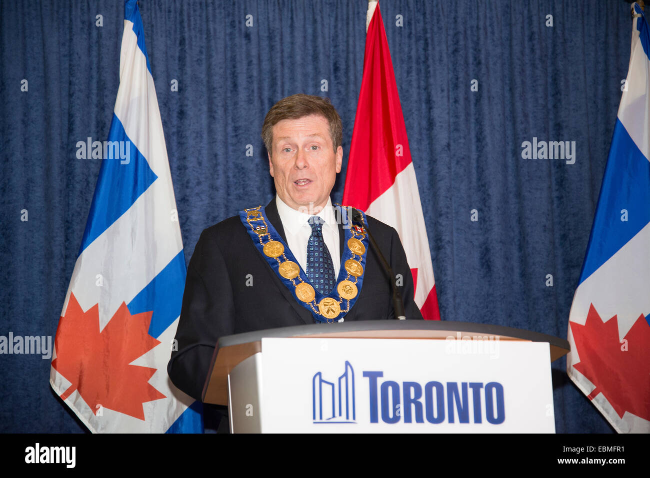TORONTO, ONTARIO/Kanada - 2. Dezember Dienstag 2014: John Tory offiziell Sworning in Torontos 65. Bürgermeister im Rathaus Stockfoto