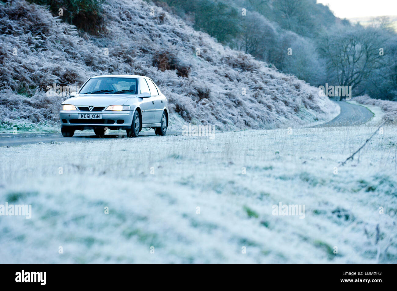 Die EdW Tal, Powys, UK. 3. Dezember 2014. UK-Wetter. Verbreitet Frost galt an diesem Morgen in Mid Wales nach einer kalten Nacht mit Temperaturen bis – 2 Grad C. Credit: Graham M. Lawrence/Alamy Live-Nachrichten. Stockfoto