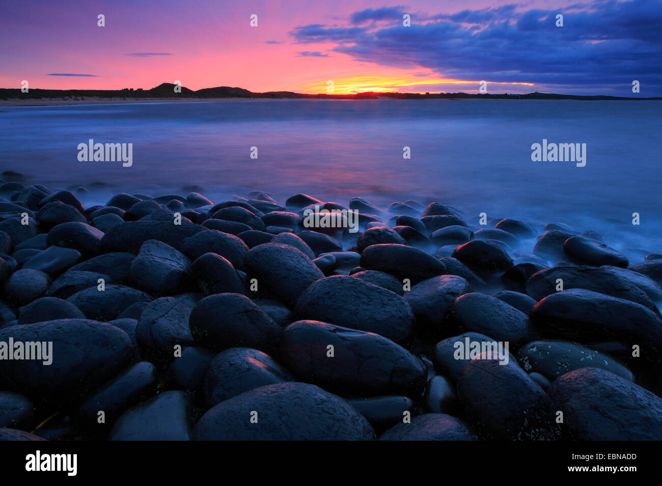 steinige Küste in Northumberland, United Kingdom, England, Northumberland Stockfoto