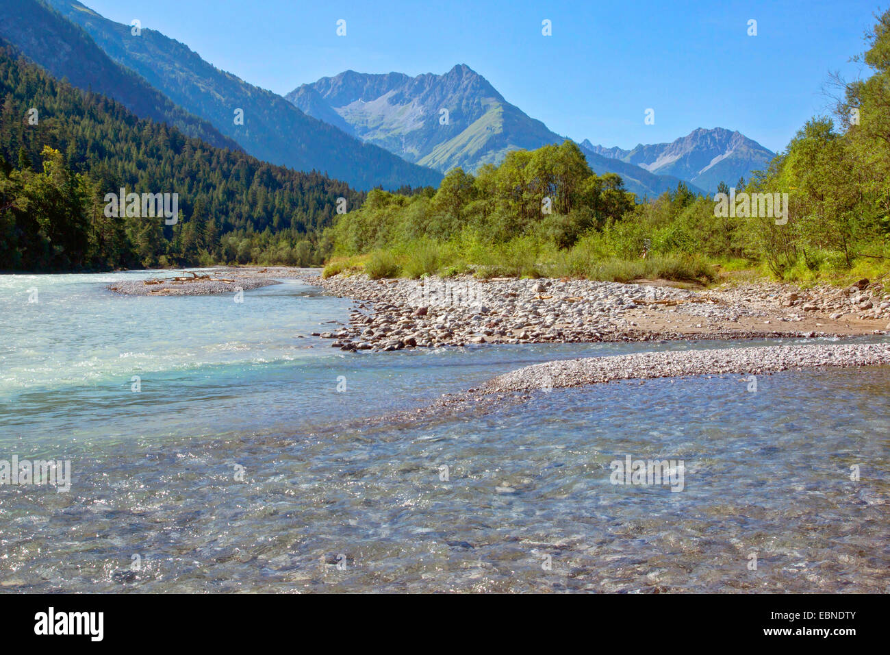 Fluss Blutegel, Österreich, Tirol, Lechtaler Alpen, Vorderhornbach Stockfoto