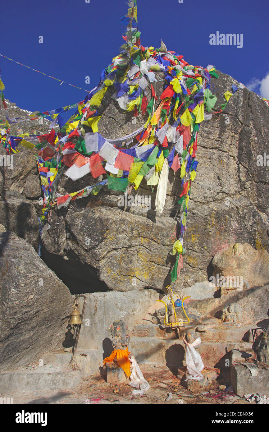 Gebetsfahnen in der Nähe von den Gosainkund Seen im Langtang Himal, Nepal Langtang Himal Stockfoto