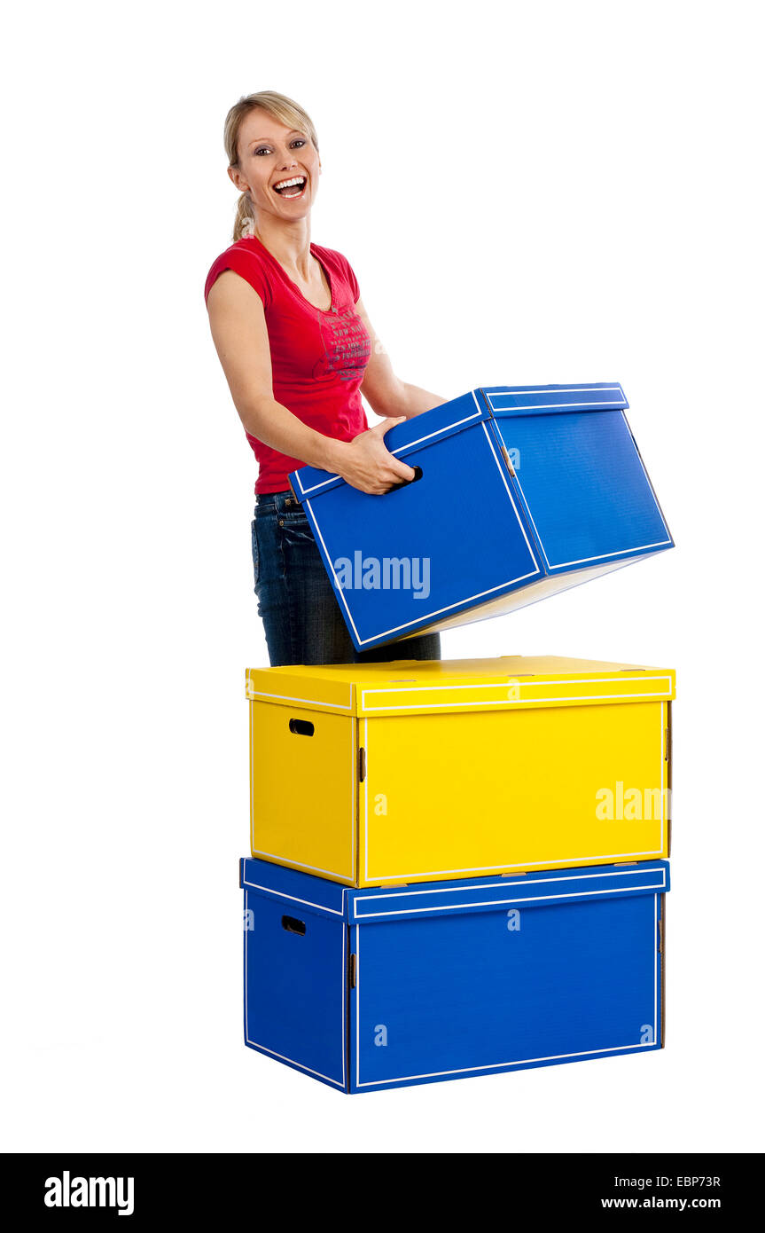 junge Frau mit einer box Stockfoto