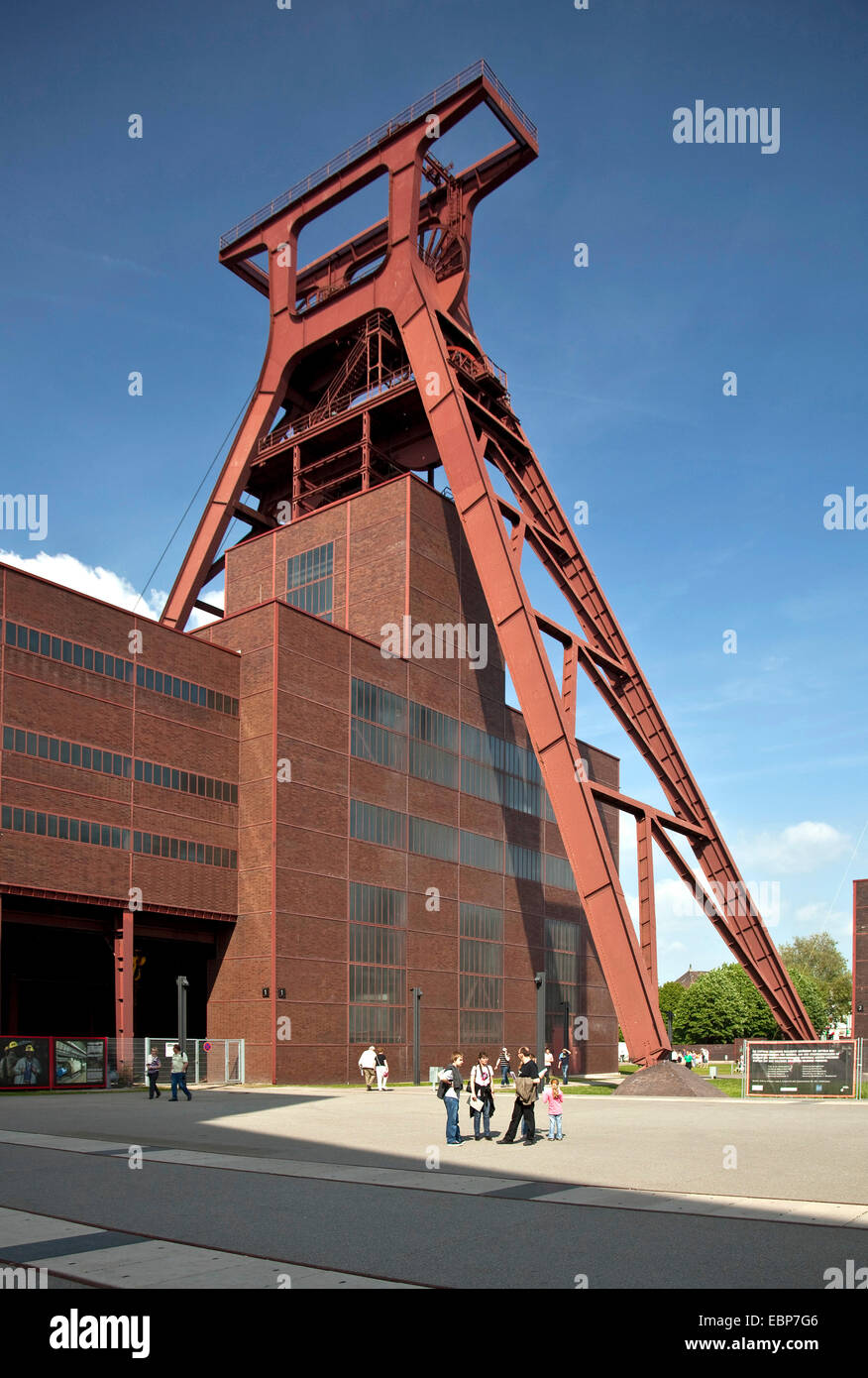 Fördergerüst des Zollverein Coal Mine Industriekomplex, Deutschland, Nordrhein-Westfalen, Ruhrgebiet, Essen Stockfoto