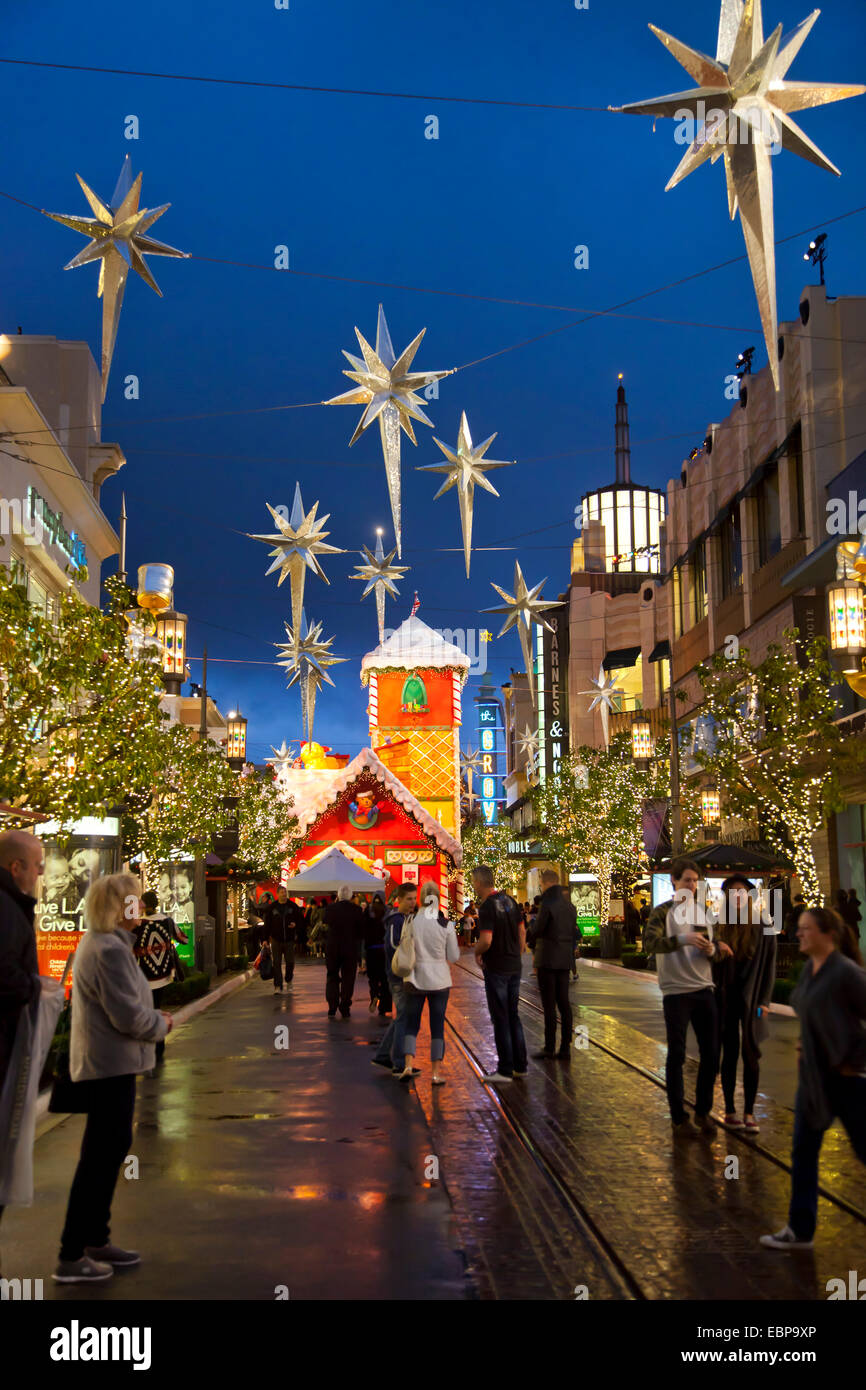 Weihnachtszeit im The Grove - ein Einzelhandel und Entertainment-Komplex in Los Angeles, California, Vereinigte Staaten von Amerika Stockfoto