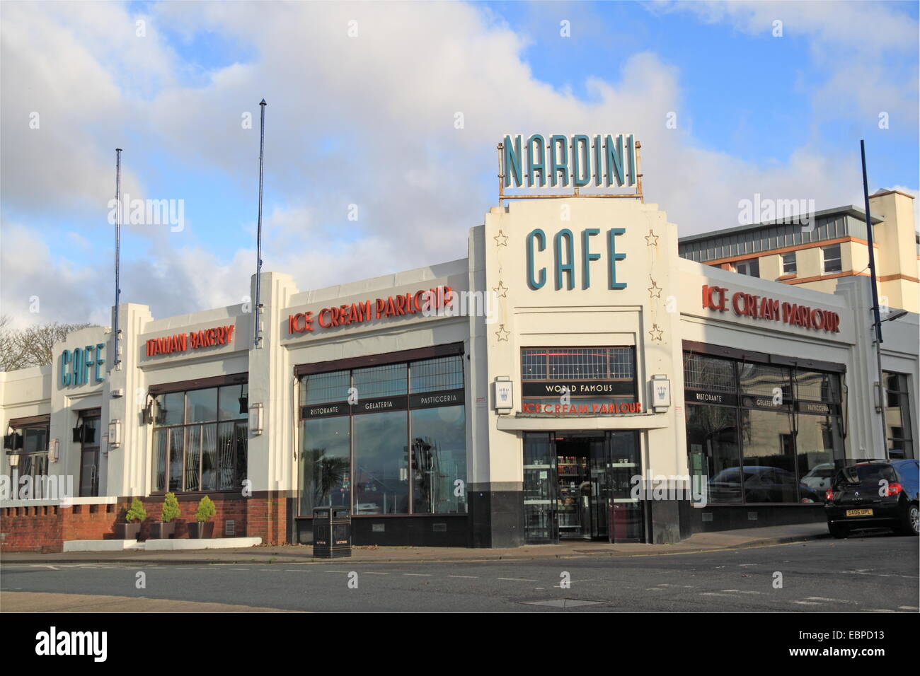 Nardini Cafe und Ice Cream Parlour, Greenock Road, Largs, North Ayrshire, Schottland, Großbritannien, Vereinigtes Königreich, UK, Europa Stockfoto
