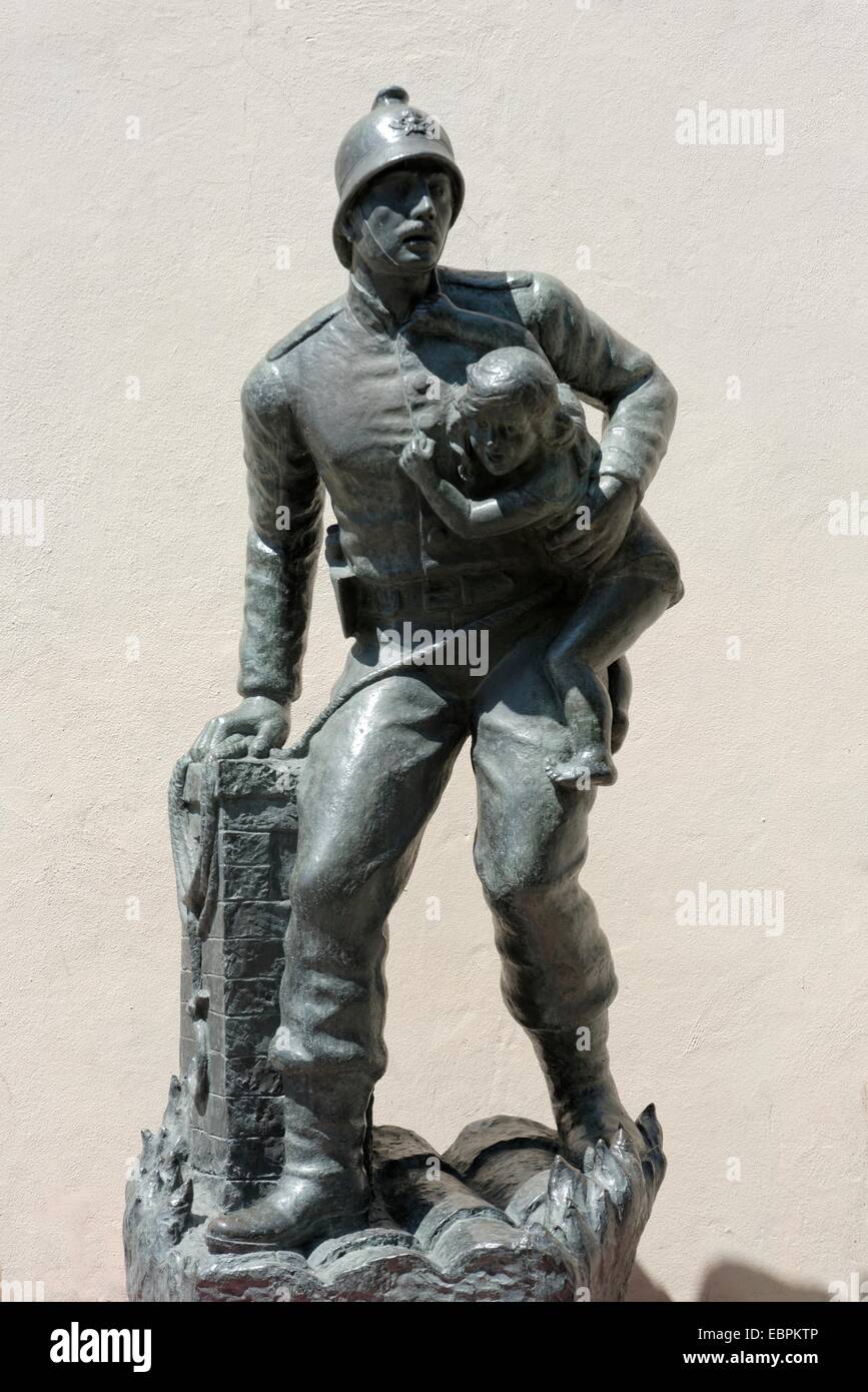 Freiwillige Feuerwehr Memorial in der bunten Caminito Straße La Boca in Buenos Aires, Argentinien Stockfoto