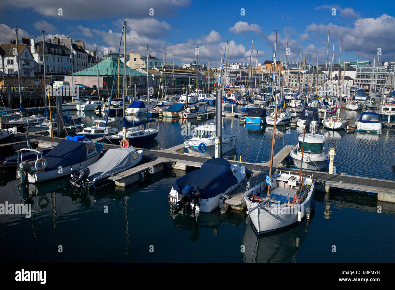 Sutton Harbour Marina, Plymouth, Devon, England, Vereinigtes Königreich, Europa Stockfoto