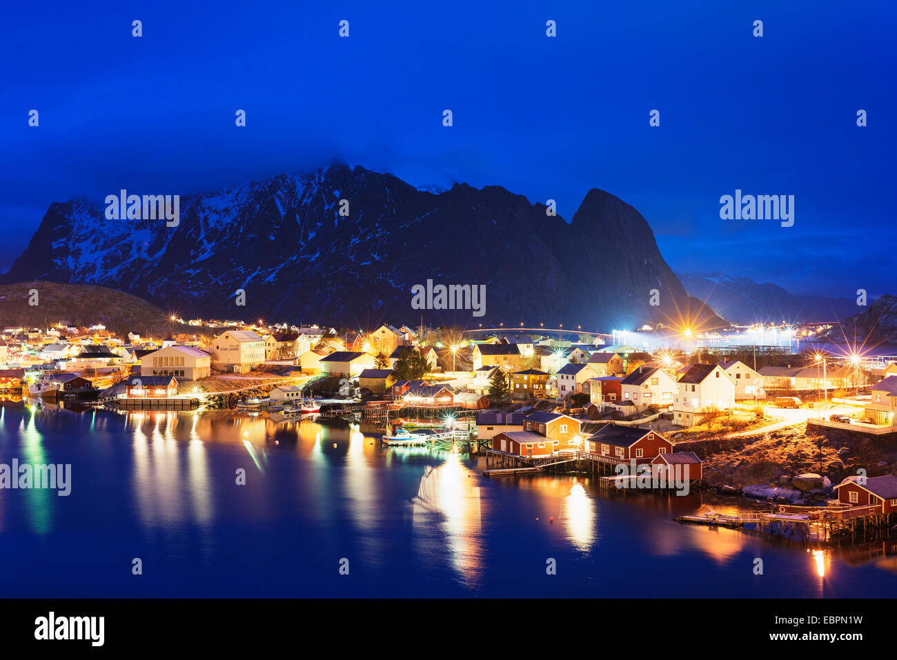 Reine Wasser, Moskenesoy, Lofoten Inseln, Norwegen, Skandinavien, Europa Stockfoto