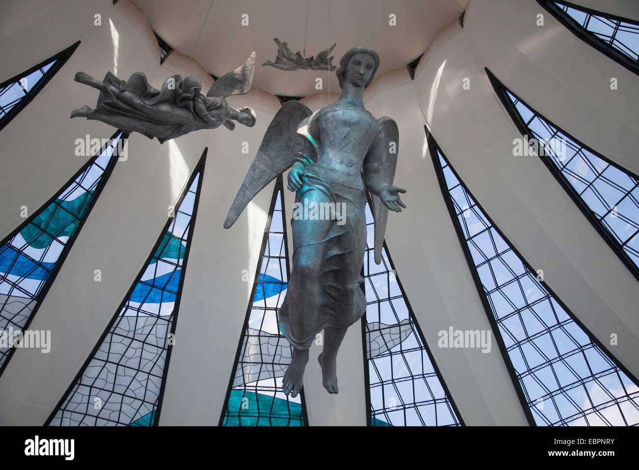 Engel Skulpturen, Alfredo Ceschiatti, Metropolitan Cathedral, Brasilia, Distrito Federal, Brasilien, Südamerika Stockfoto
