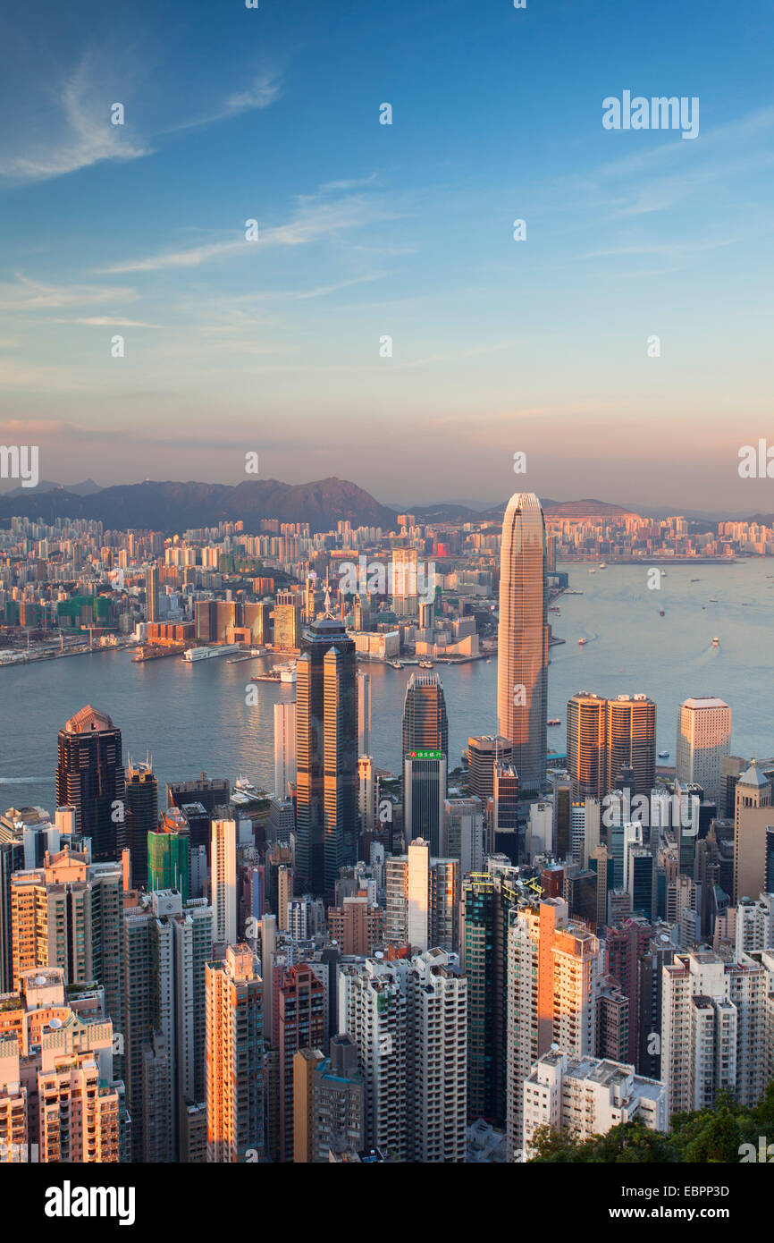 Blick auf Kowloon und Hong Kong Island vom Victoria Peak, Hong Kong, China, Asien Stockfoto