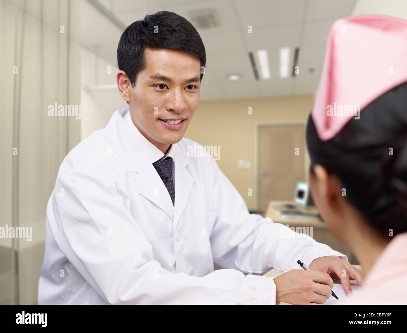 Arzt und Krankenschwester Stockfoto