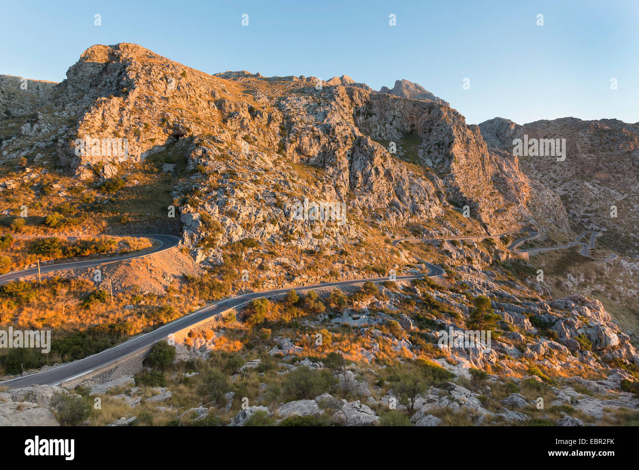 Kurvenreiche Straße zur Cala de Sa Calobra, Serra de Tramuntana (Sierra de Tramuntana) Stockfoto