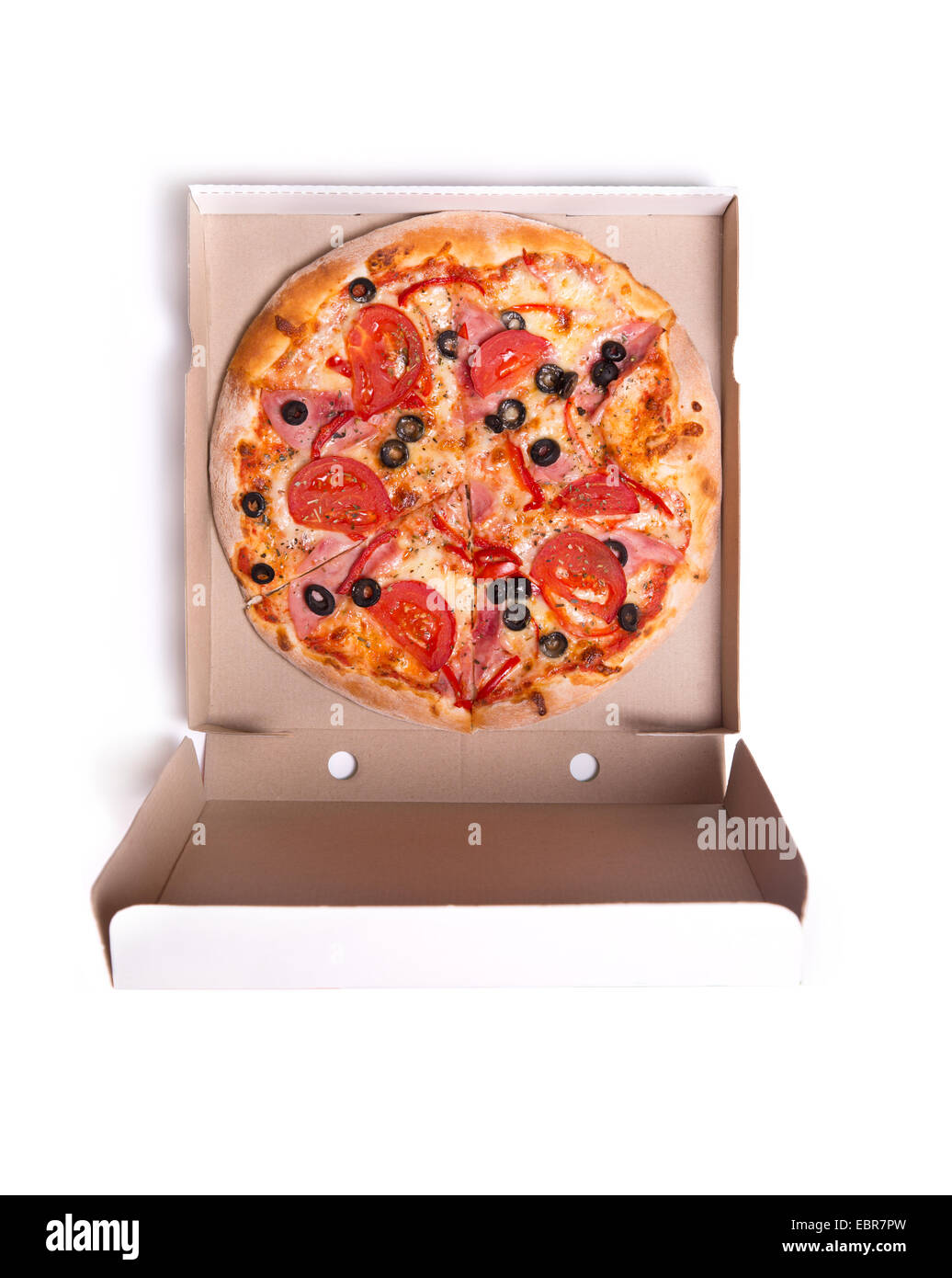 Leckere Pizza mit Schinken und Tomaten im Feld isoliert auf weißem Hintergrund Stockfoto