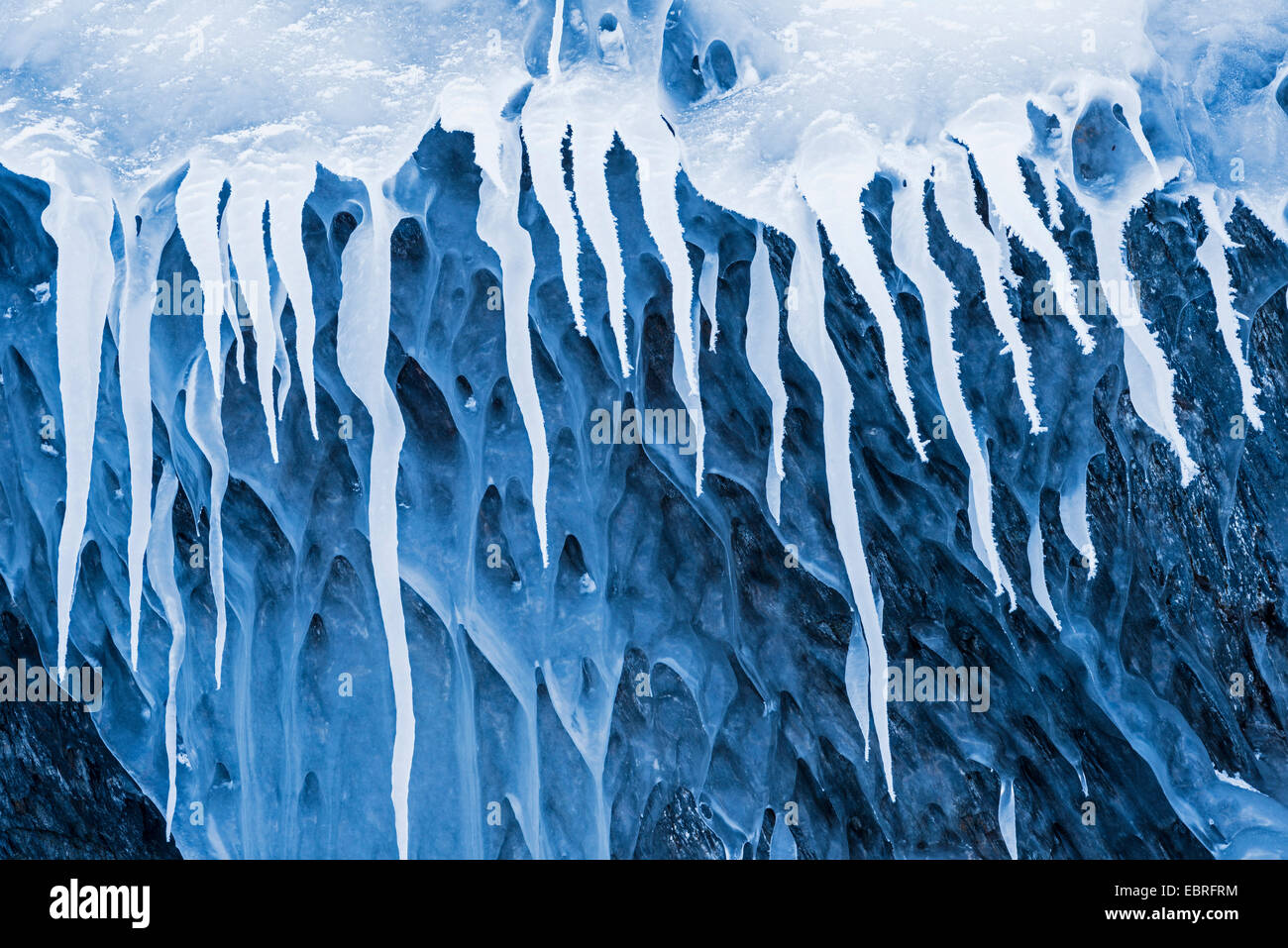 Eisstrukturen am See Tornetraesk, Schweden, Lappland, Norrbotten Stockfoto