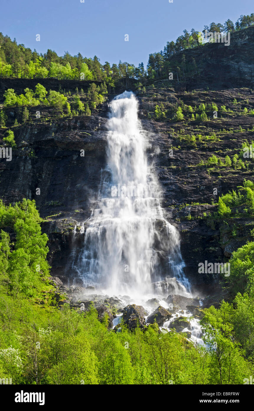 Wasserfall, Fortundalen, Norwegen, Lappland, Sogn Og Fjordane Fylke Stockfoto