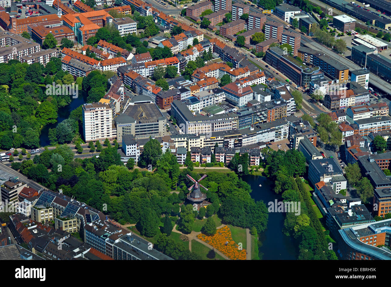 Luftaufnahme der Stadt-Zentrum mit der Windmühle "Muehles am Wall", Deutschland, Bremen Stockfoto
