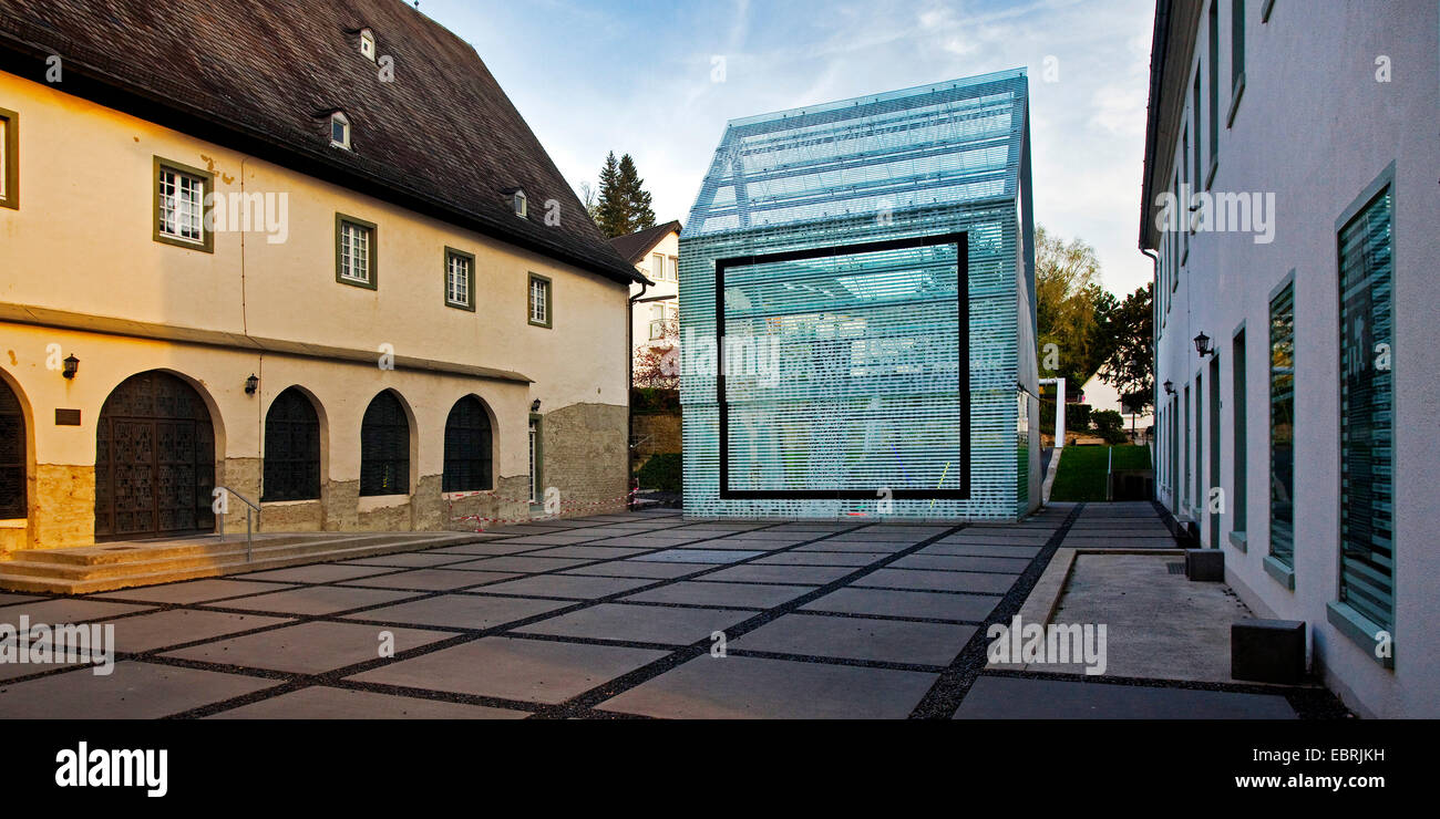 Leuchtturm am ehemaligen südlichen Teil des Klosters Wedinhausen, Deutschland, Nordrhein-Westfalen, Arnsberg Stockfoto