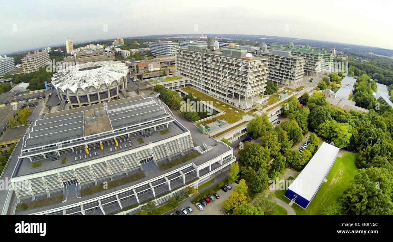 Luftaufnahme der Ruhr-Universität Bochum mit Mensa, Audimax, Natur- und Ingenieurwissenschaften, Bochum, Ruhrgebiet, Nordrhein-Westfalen, Deutschland Stockfoto