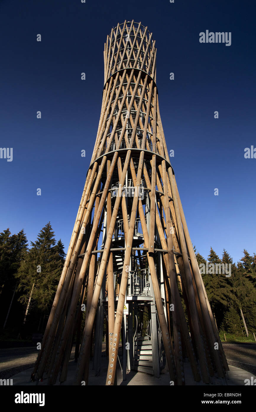 Loermecke Turm im Naturpark Arnsberger Wald, Deutschland, Nordrhein-Westfalen, Sauerland, Warstein Stockfoto