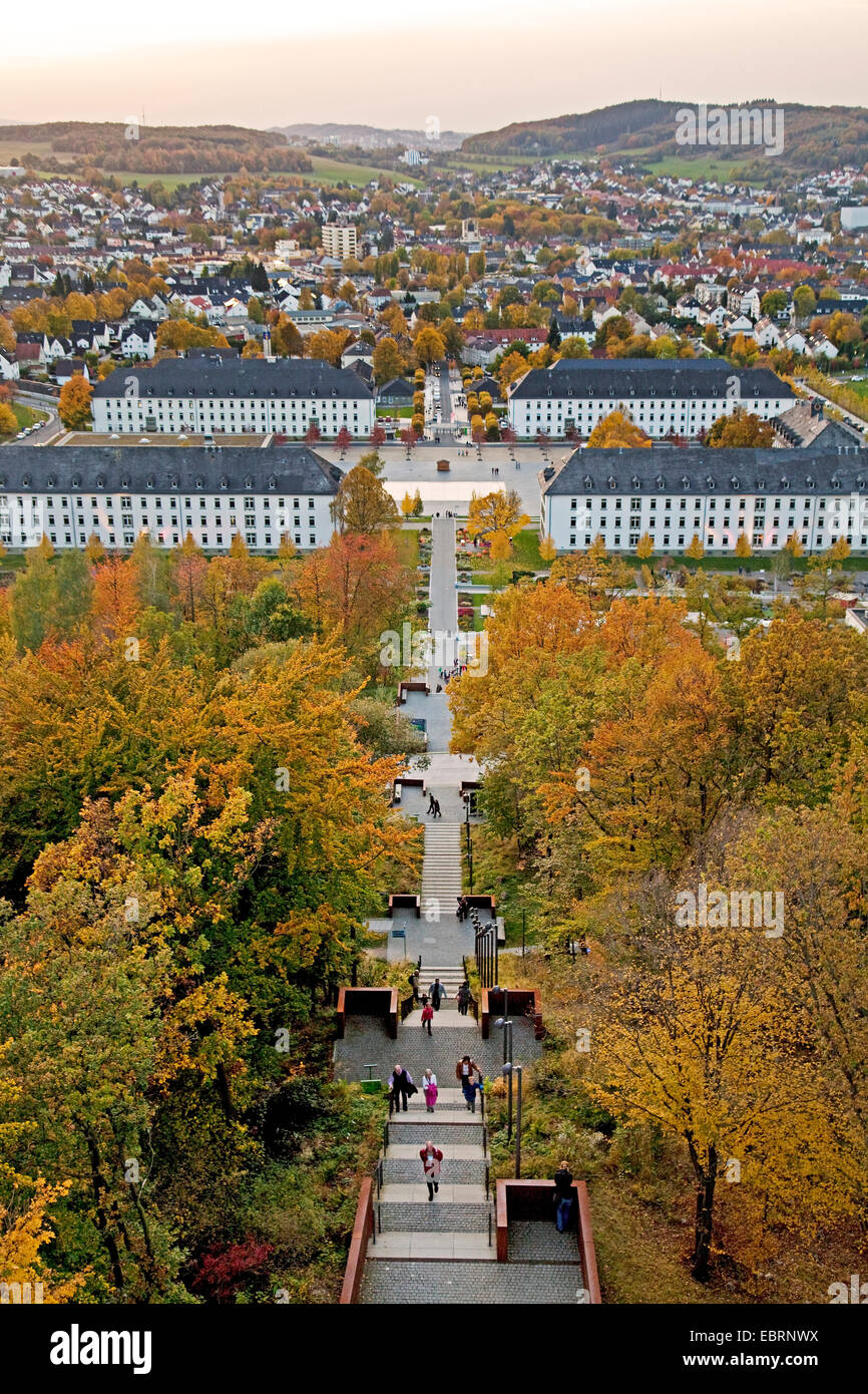 Herbst Panoramablick von der Juebergturm über den Sauerlandpark in der Innenstadt, Hemer, Sauerland, Nordrhein-Westfalen, Deutschland Stockfoto