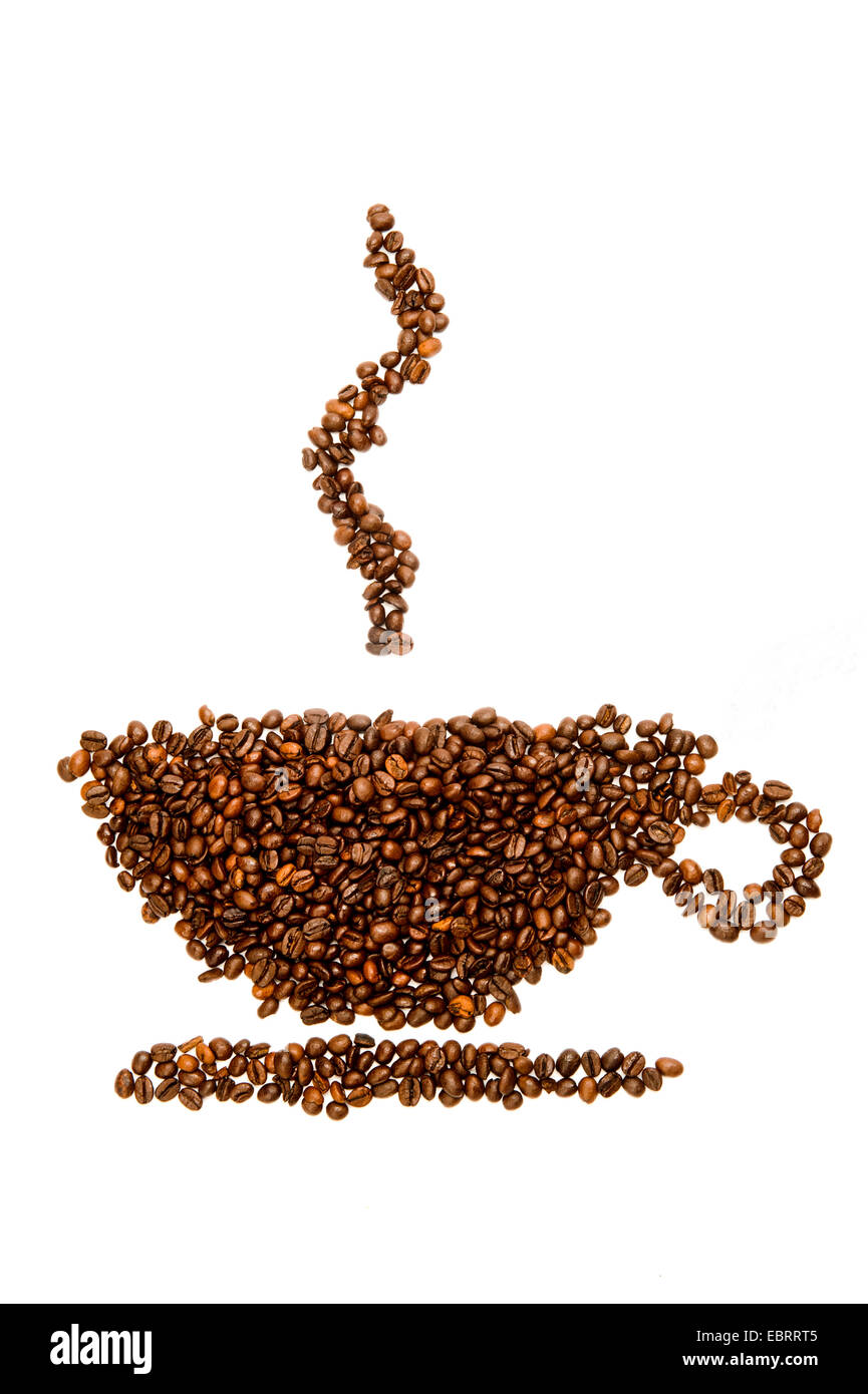 Bildung einer dampfenden Tasse Kaffee Kaffeebohnen Stockfoto