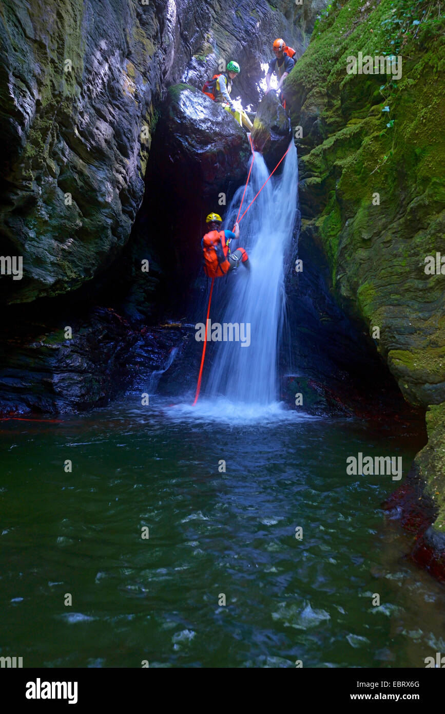 Canyoning am Cap Corse im Norden von Korsika, Frankreich, Korsika, Cap Corse, Bastia Erbalunga Stockfoto