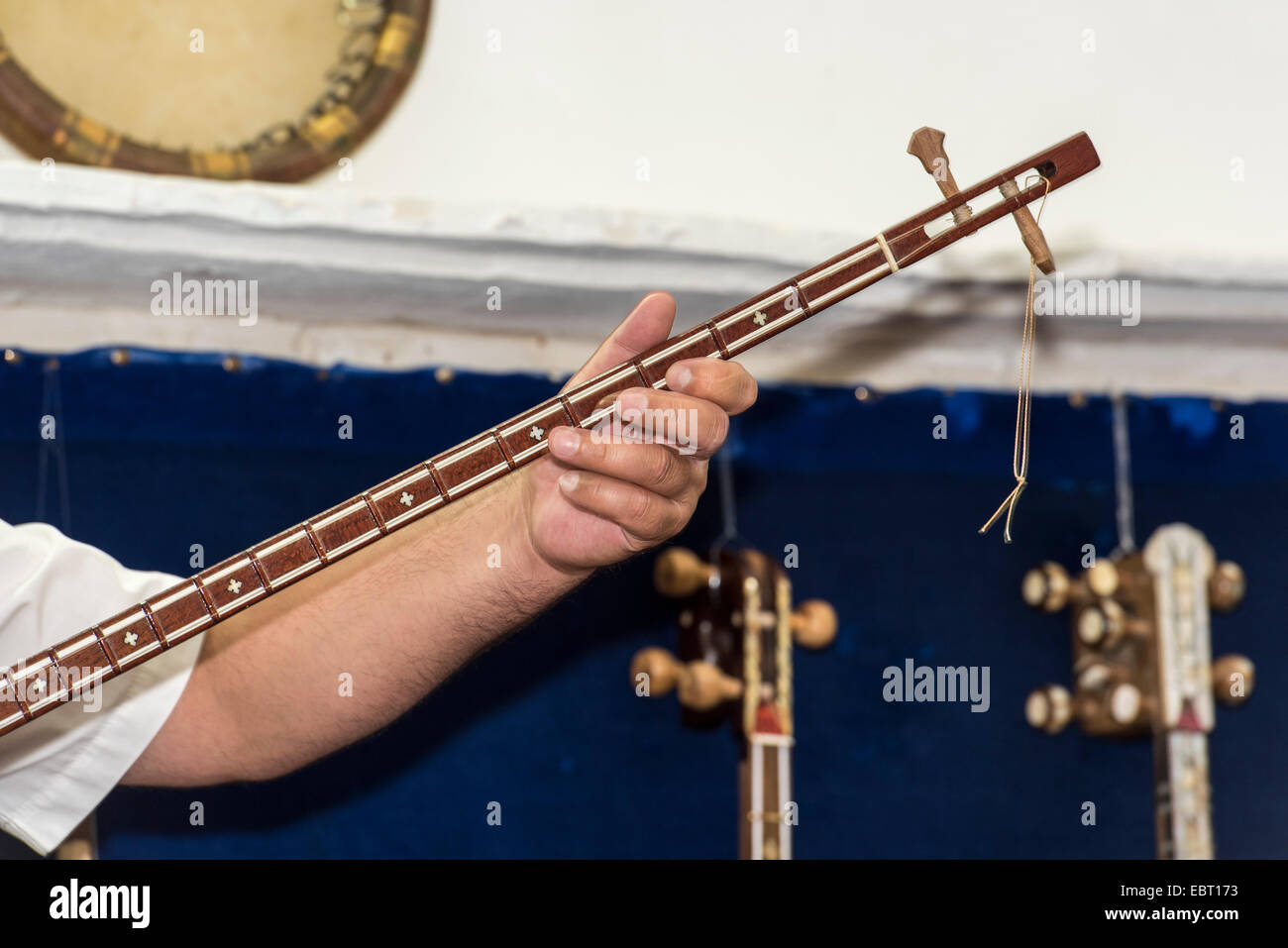 Instrument Maker Barbour Scharabow, Samarkand, Usbekistan, Asien Stockfoto