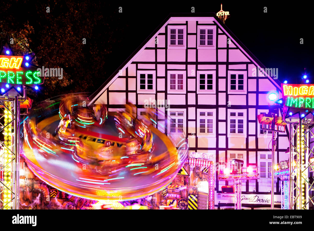 Allerheiligenkirmes bei nacht -Fotos und -Bildmaterial in hoher ...