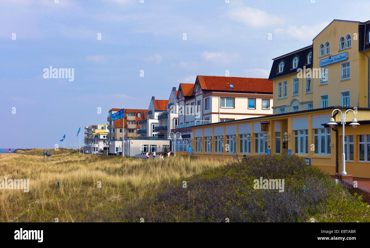 Hotels und Ferienhäuser in der Nähe von Strand, promenade, Deutschland, Niedersachsen, Wangerooge Stockfoto