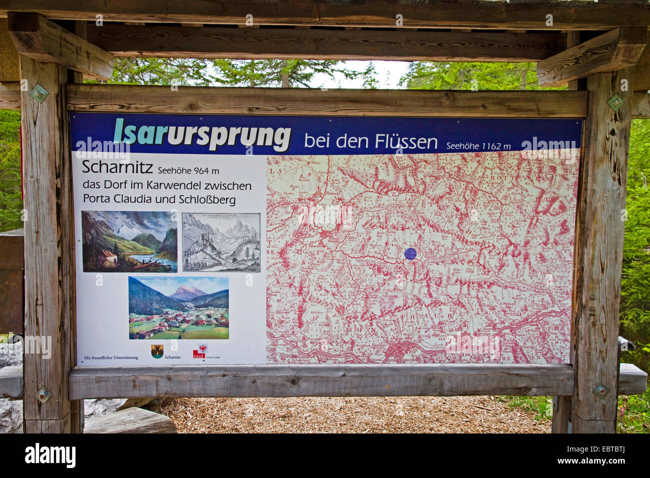 Hinweisschild und Karte der Ursprung der Isarauen, Österreich, Tirol, Karwendelgebirge, Hinterautal Stockfoto